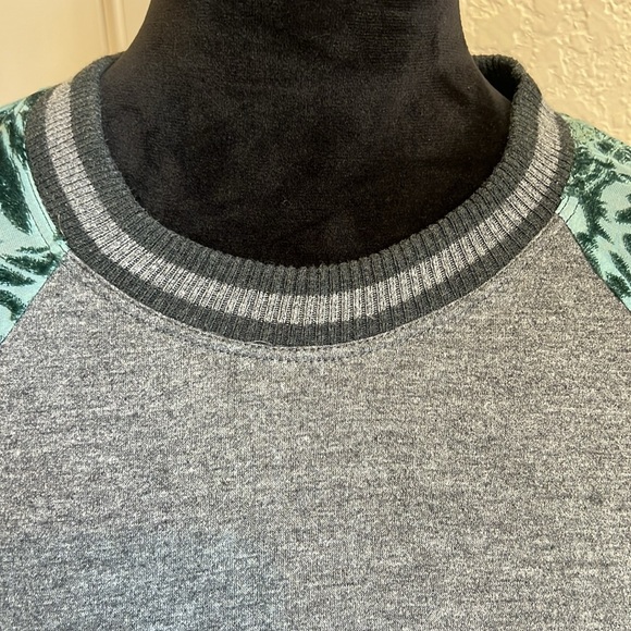 Anthropology Top - Picture 3 of 10